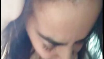 זין סוס ענק הורס את העשרה הקטנה הצמודה מצלמות סקס חיות